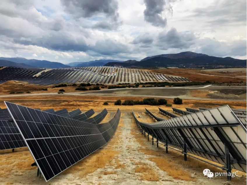 Ang komersyal na photovoltaic ay patuloy na umuunlad sa Espanya at Alemanya